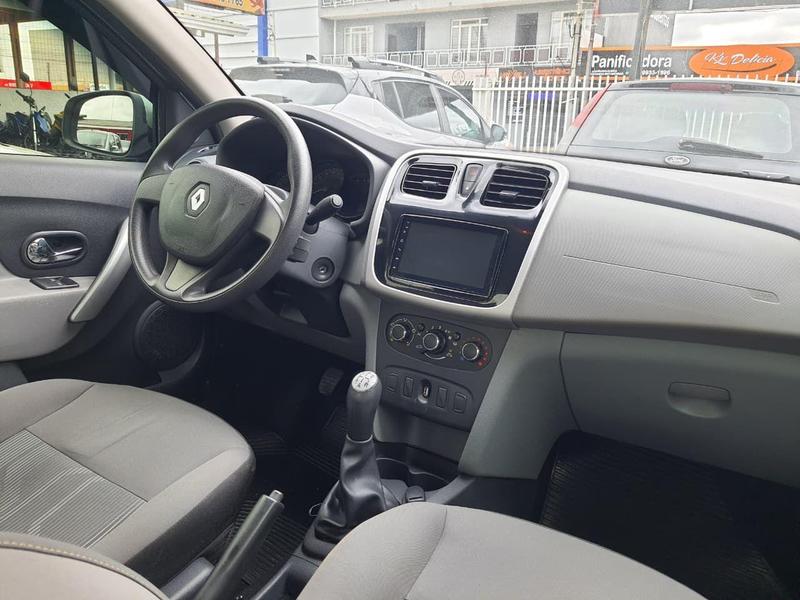 Renault Logan 1.0 Expression 16V Flex 4P Manual - foto 2