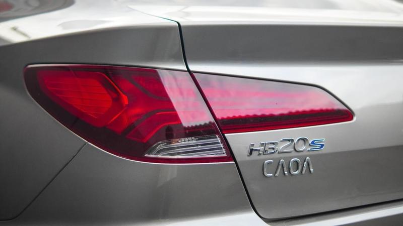 Hyundai HB20S 1.0 Vision - foto 3