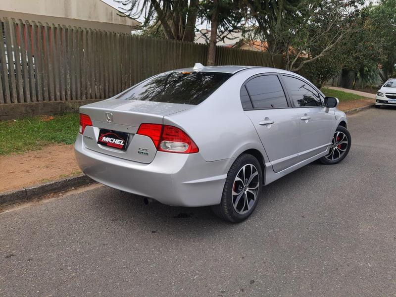Honda Civic 1.8 Lxs 16V Flex 4P Manual - foto 9