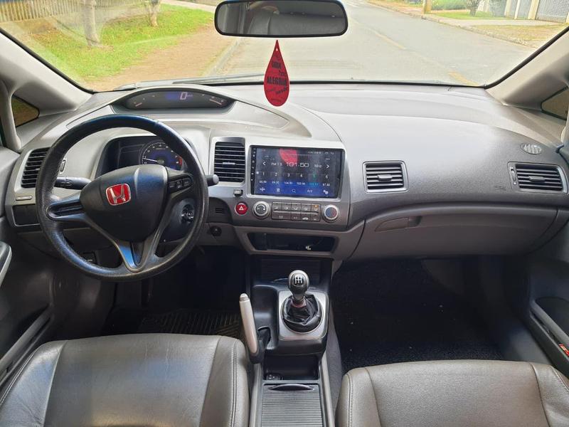 Honda Civic 1.8 Lxs 16V Flex 4P Manual - foto 10
