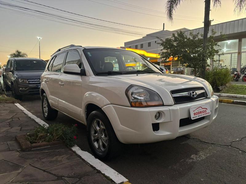 HYUNDAI TUCSON GLSB