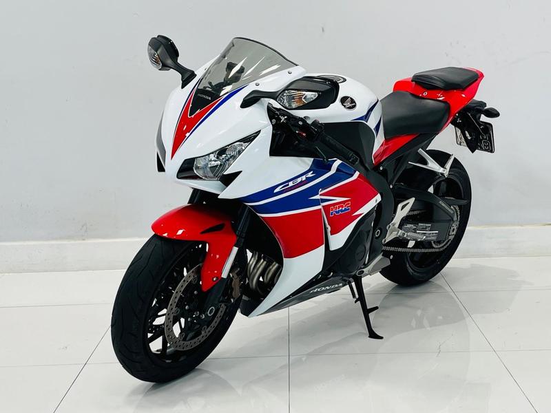HONDA CBR 1000RR