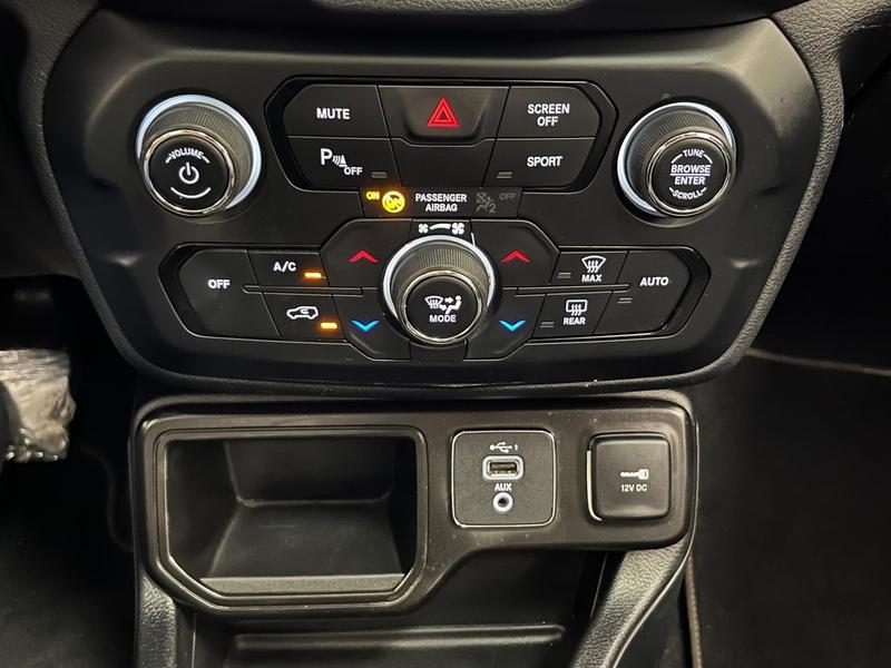 Jeep Renegade Limited 1.8 4X2 Flex 16V Aut. - foto 15
