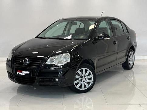 VOLKSWAGEN POLO SEDAN 1.6