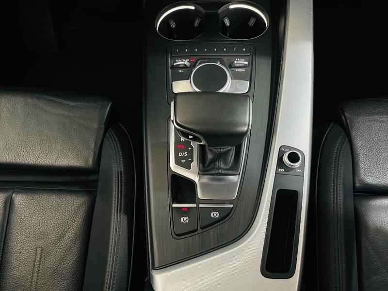 Audi A4 Av 2.0 TFSI - foto 13