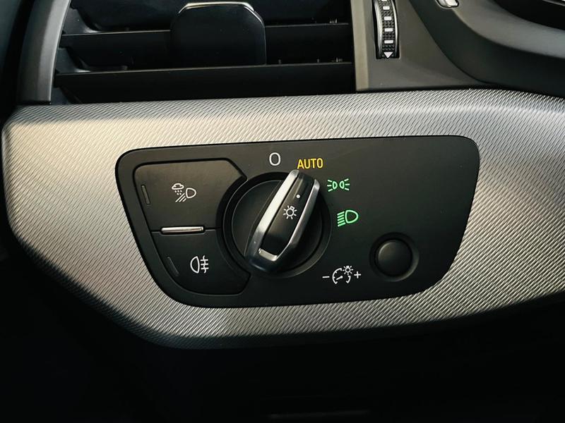 Audi A4 Av 2.0 TFSI - foto 19