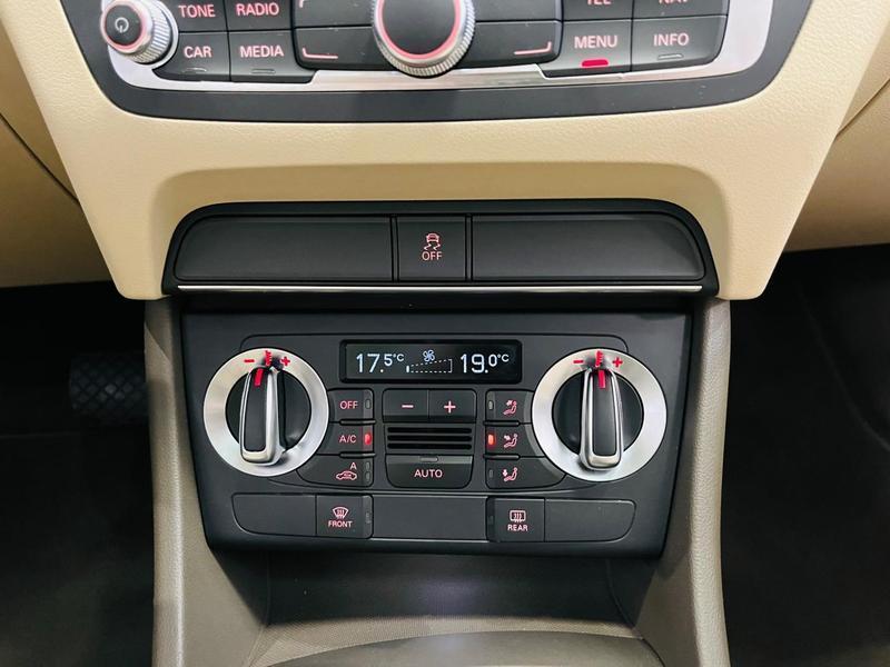 Audi Q3 2.0 TFSI - foto 14