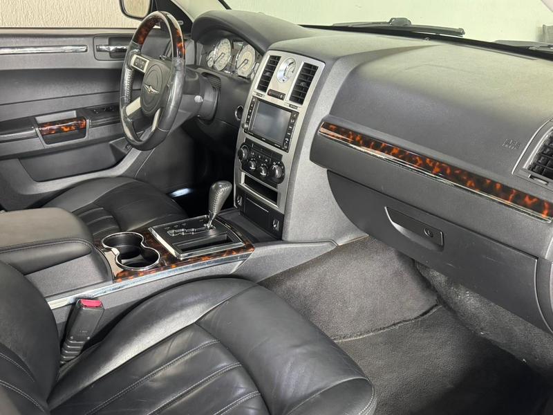 Chrysler 300C V6 - foto 8