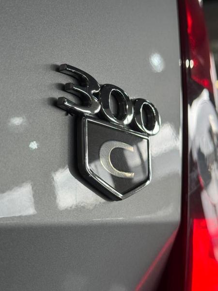 Chrysler 300C V6 - foto 13