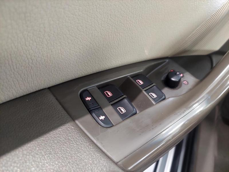 Audi Q3 2.0 TFSI - foto 17