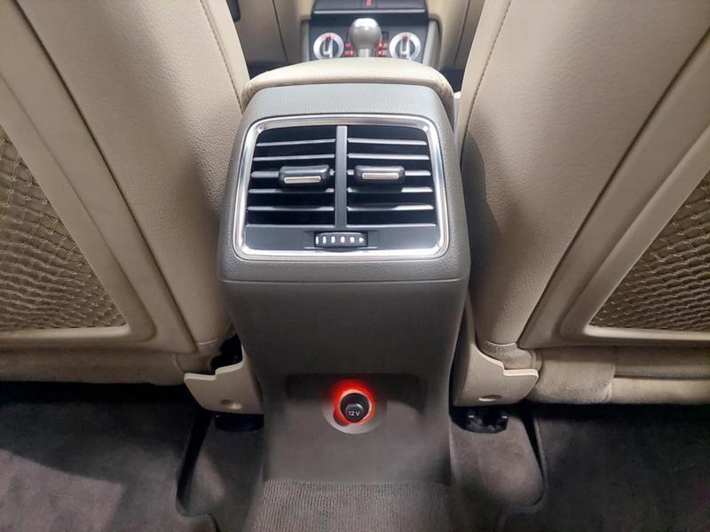 Audi Q3 2.0 TFSI - foto 16