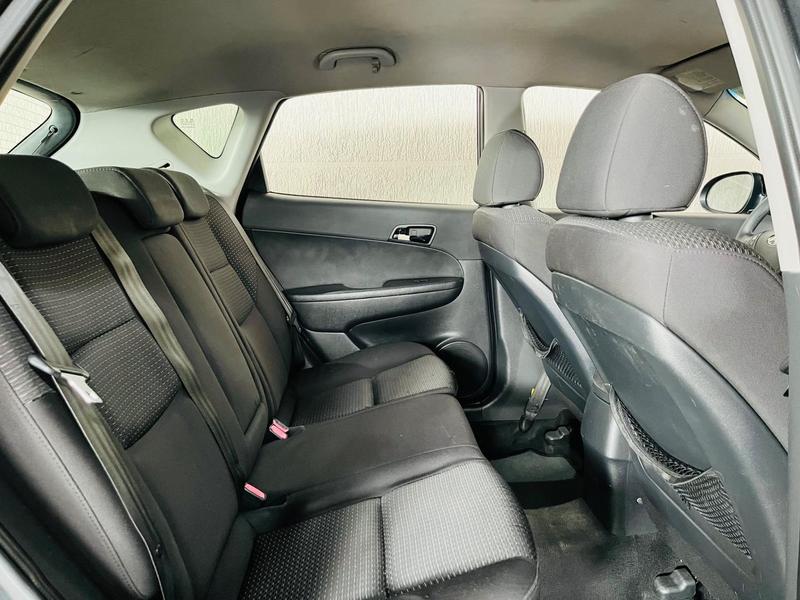 Hyundai i30 2.0 16V 145cv 5P Mec. - foto 9