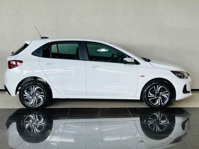 Chevrolet Onix Hatch LT 1.0 12V Tb Flex 5P Mec. - foto 4