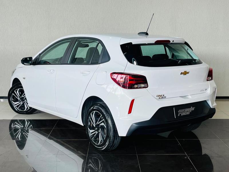 Chevrolet Onix Hatch LT 1.0 12V Tb Flex 5P Mec. - foto 5