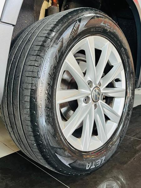 Volkswagen Tiguan 2.0 TSI - foto 18