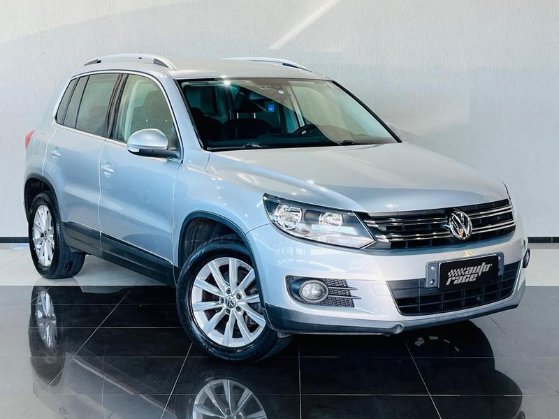 Volkswagen Tiguan 2.0 TSI - foto 2