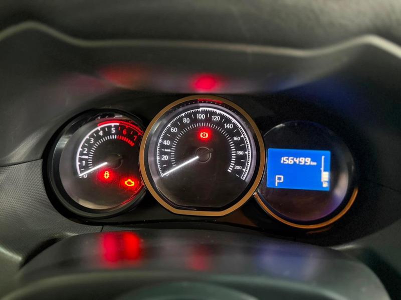 Renault Duster 2.0 D 4X2 Automático - foto 14