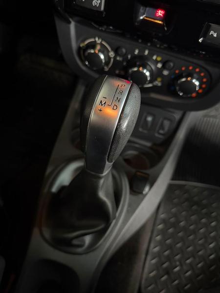 Renault Duster 2.0 D 4X2 Automático - foto 10