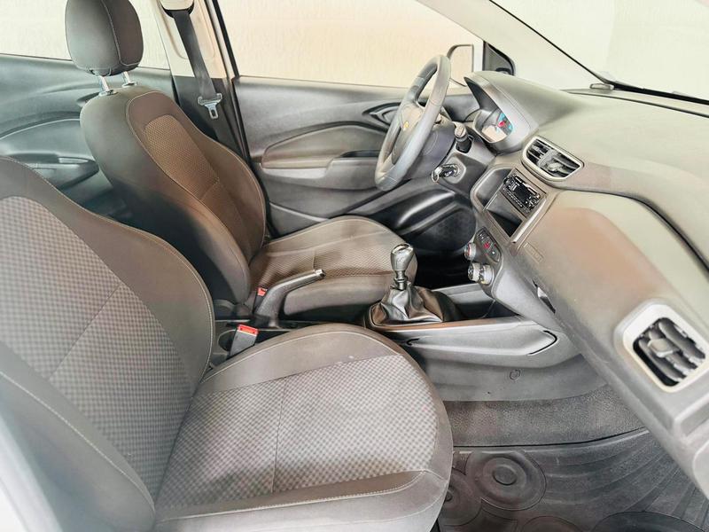 Chevrolet Onix 1.0mt LT - foto 9