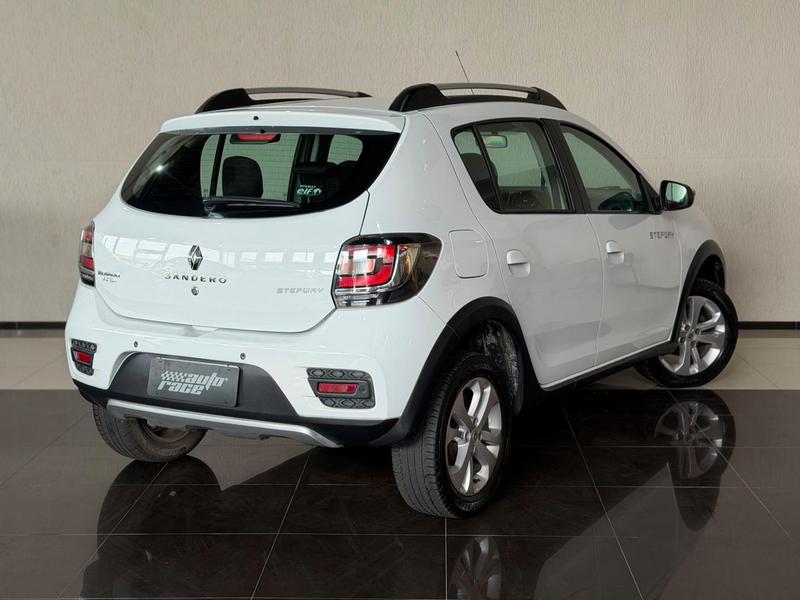 Renault Sandero Stepway Hi Power 1.6 8V 5P - foto 6