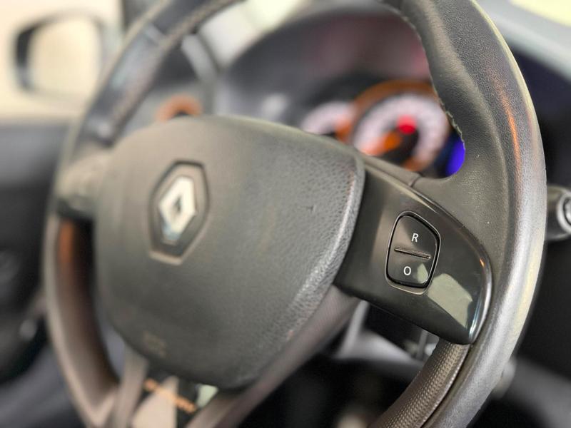 Renault Sandero Stepway Hi Power 1.6 8V 5P - foto 13