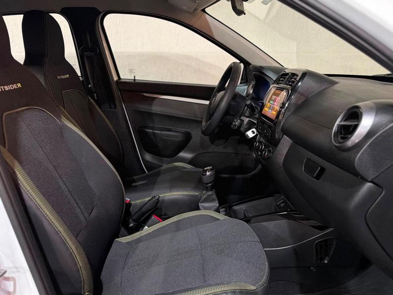 Renault Kwid Outsider 1.0 Flex 12V 5P Mec. - foto 7