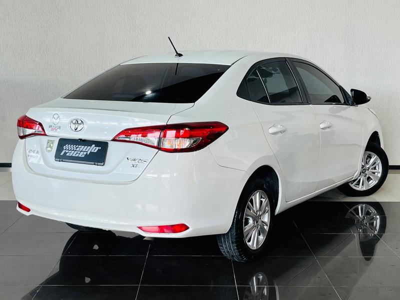 Toyota Yaris Sd Xl 1.5 At - foto 6