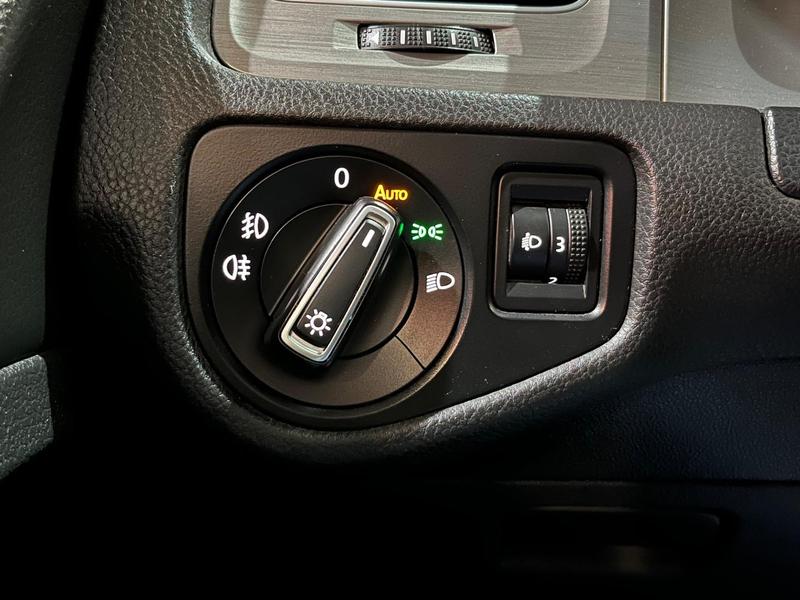 Volkswagen Golf Comfortline Ac - foto 12