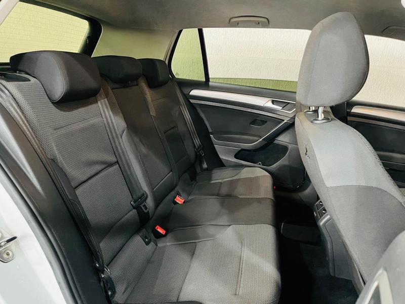 Volkswagen Golf Comfortline Ac - foto 6