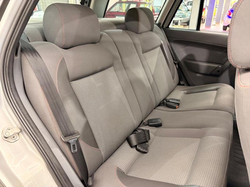 Volkswagen Parati 1.6 Surf - foto 12