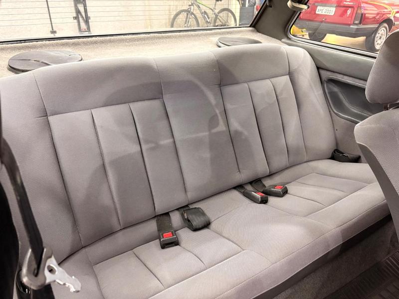 Volkswagen Voyage Gls 1.8 2P - foto 14