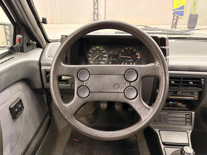 Volkswagen Voyage Gls 1.8 2P - foto 17