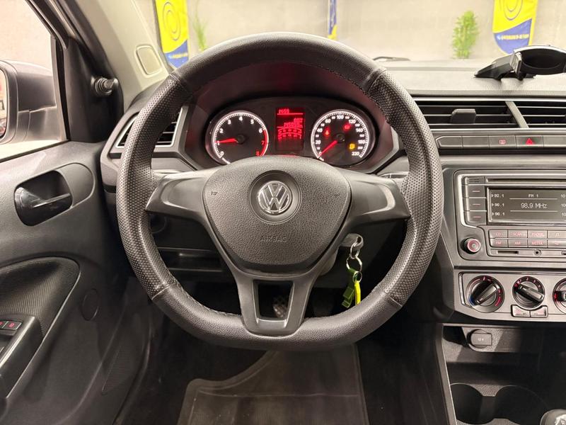 Volkswagen Voyage 10l - foto 14