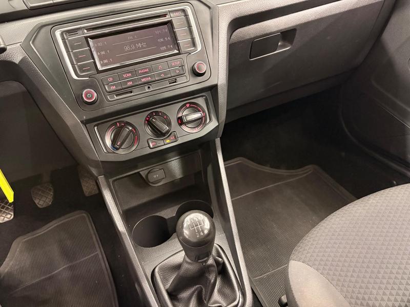Volkswagen Voyage 10l - foto 15