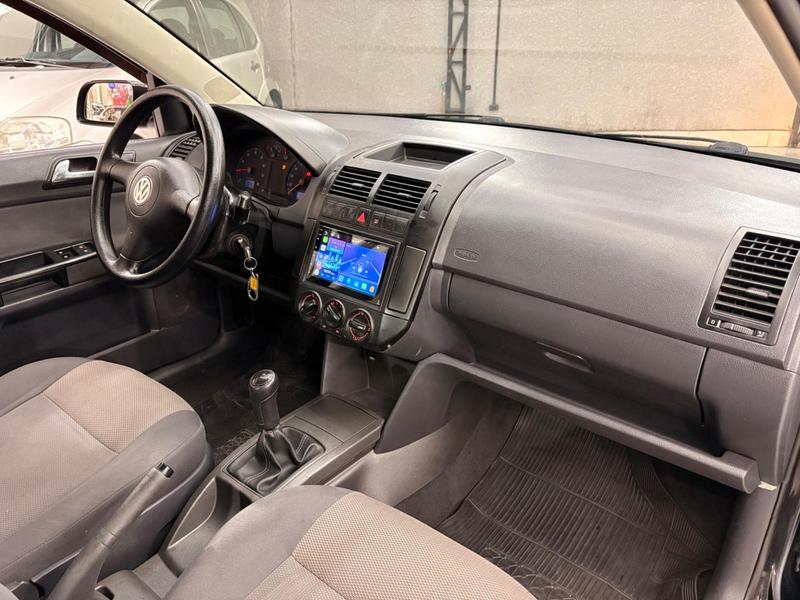 Volkswagen Polo Sedan 1.6 - foto 10