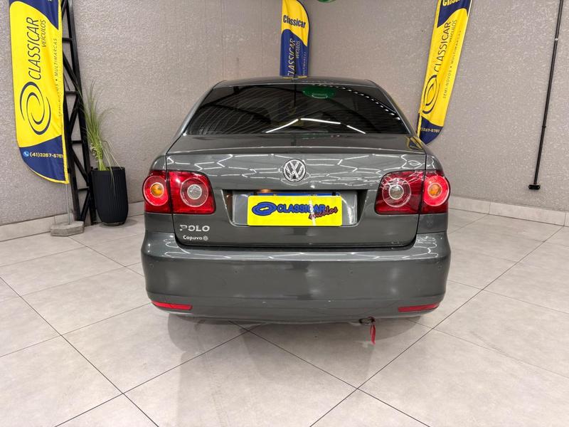 Volkswagen Polo Sedan 1.6 Mi Total Flex 8V 4P - foto 7