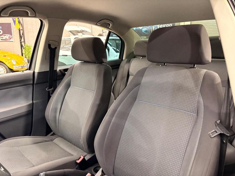 Volkswagen Polo Sedan 1.6 Mi Total Flex 8V 4P - foto 10