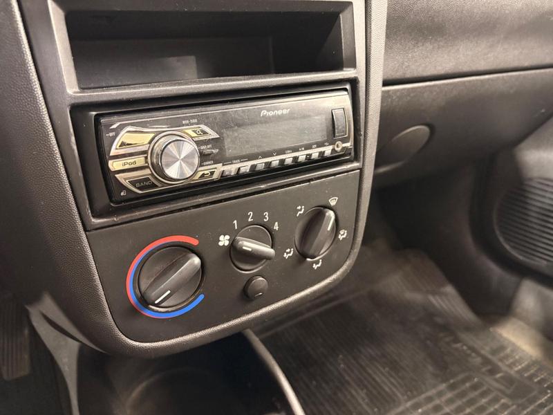 Chevrolet Montana Conquest - foto 13