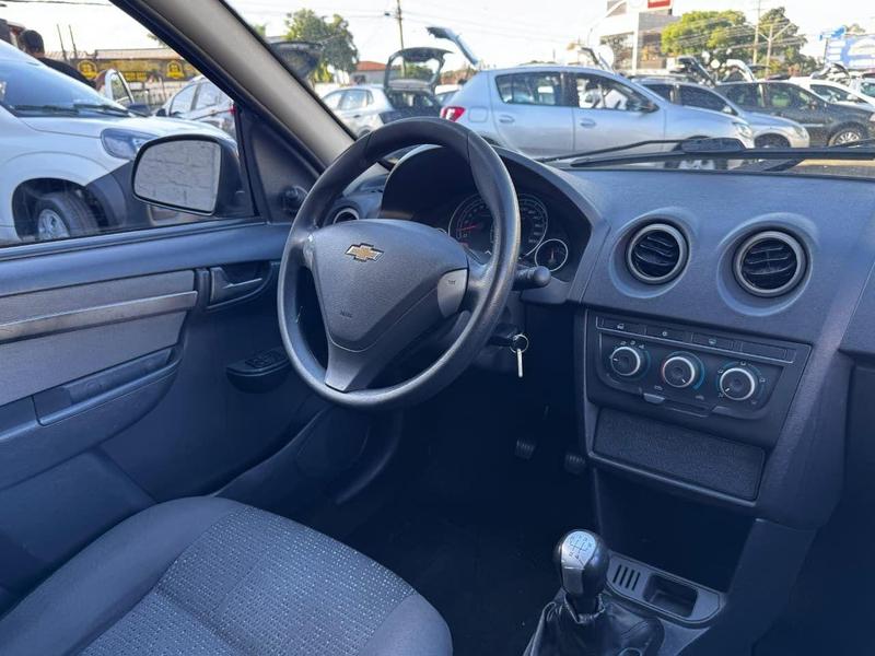 Chevrolet Celta 10l LT - foto 11