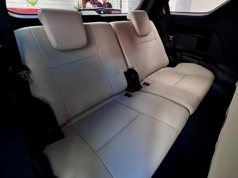 Toyota SW4 Diamond 28 Tb 4X4 Die Automático - foto 13