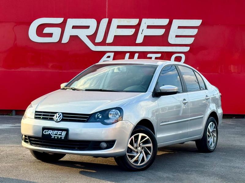 Volkswagen Polo Sedan 2013 à venda