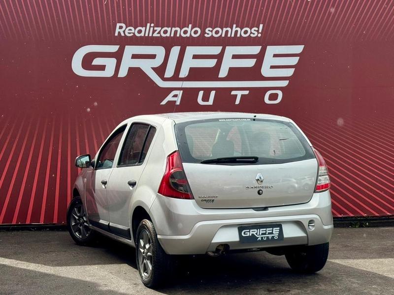 Renault Sandero Expression 1.0 16V Hi Flex Mec - foto 6