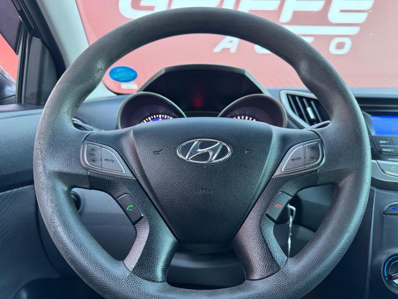 Hyundai HB20S 1.6 Comfort Plus 16V Flex 4P Automático - foto 8
