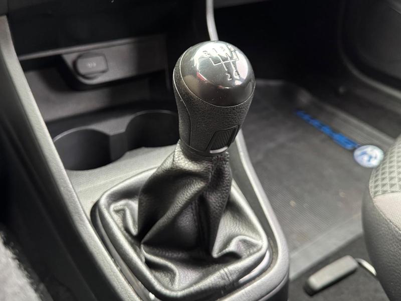 Volkswagen Gol 16l - foto 11