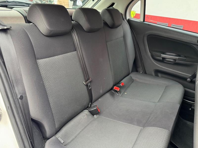 Volkswagen Gol 16l - foto 16