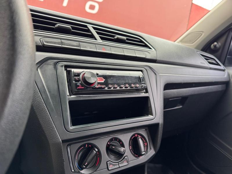 Volkswagen Gol 16l - foto 9