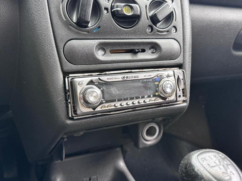 Chevrolet Corsa Super - foto 13