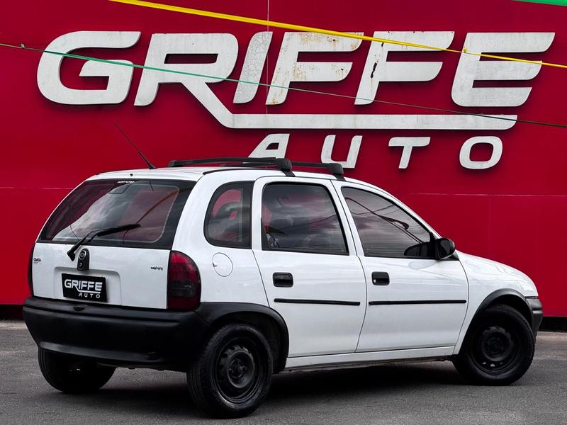 Chevrolet Corsa Super - foto 4