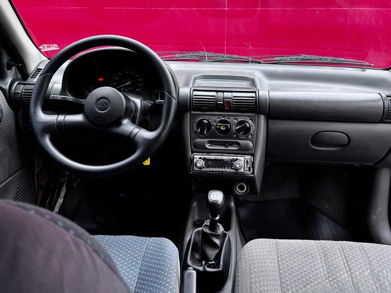 Chevrolet Corsa Super - foto 9