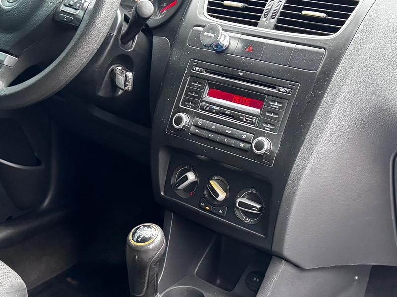 Volkswagen Fox 1.6 Gii - foto 6